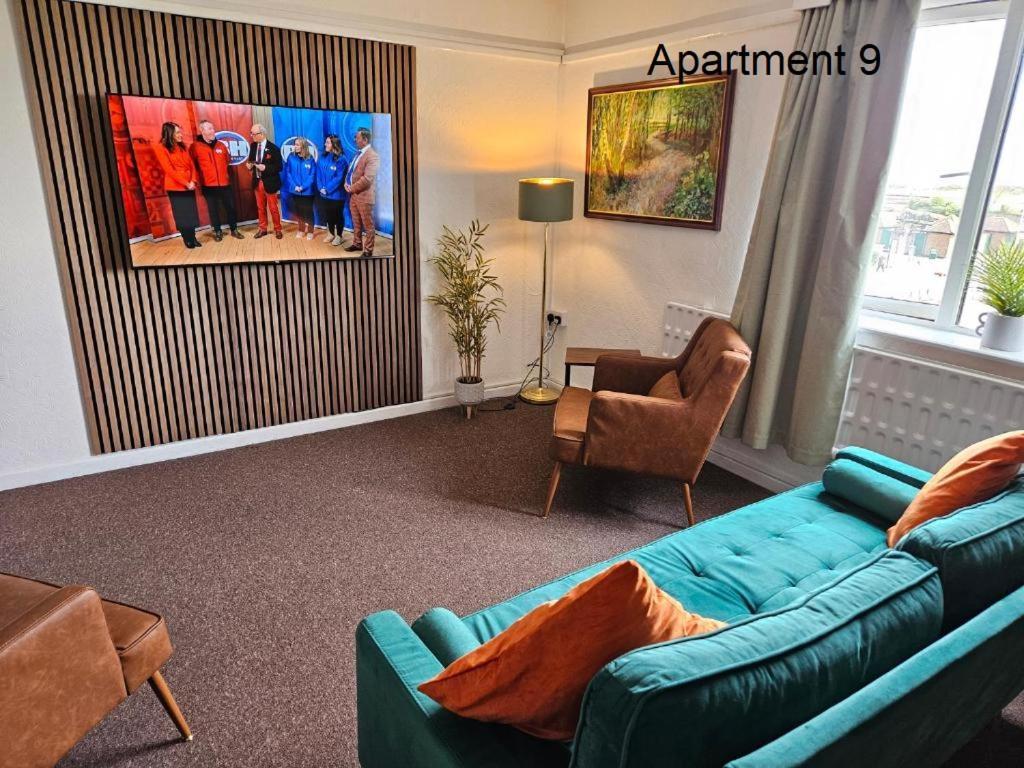 Apartment Court